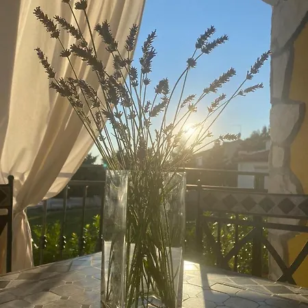 Aurora Villa *